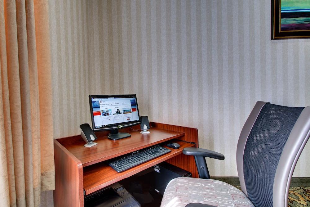 Baymont By Wyndham Kirksville University Area Экстерьер фото
