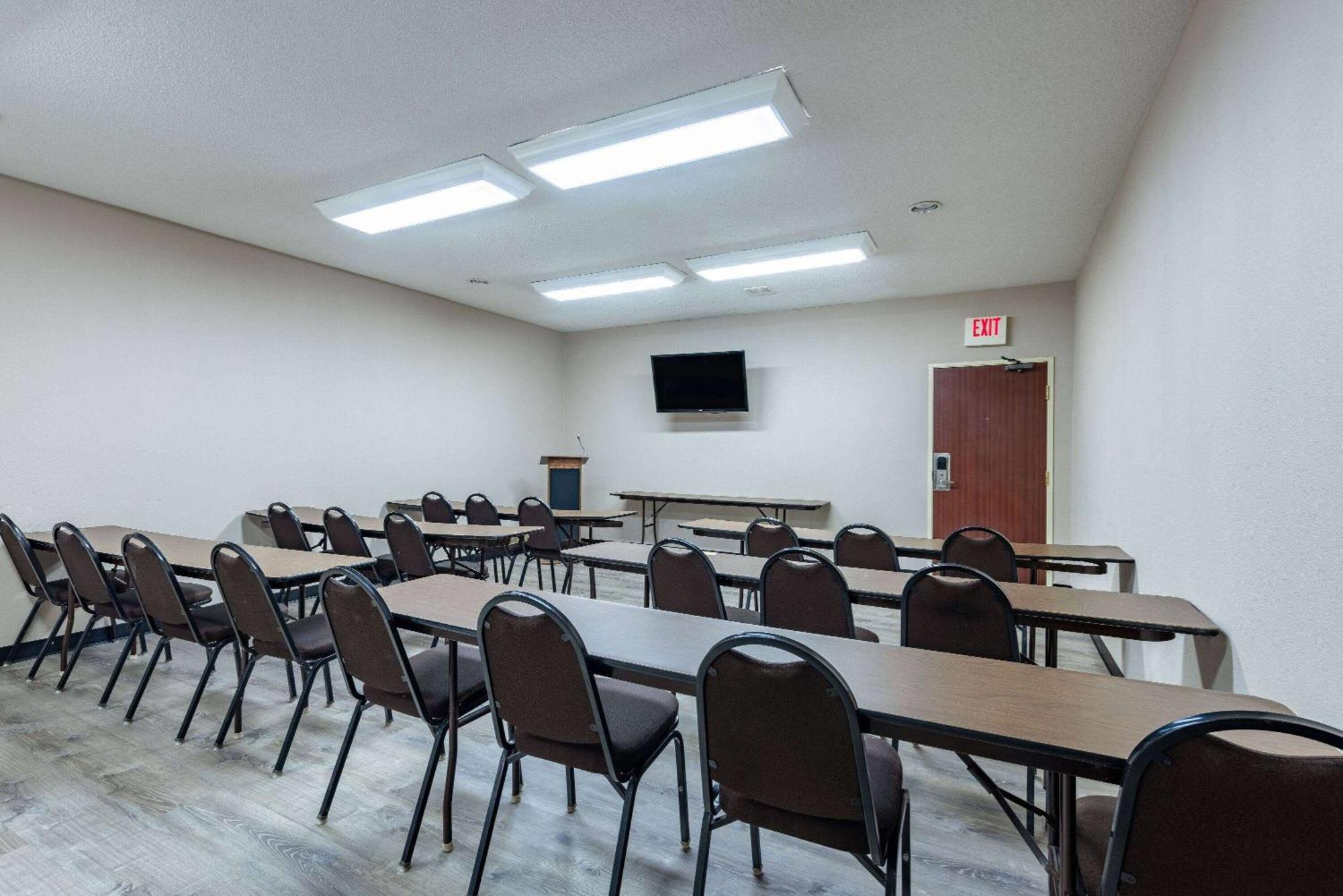 Baymont By Wyndham Kirksville University Area Экстерьер фото