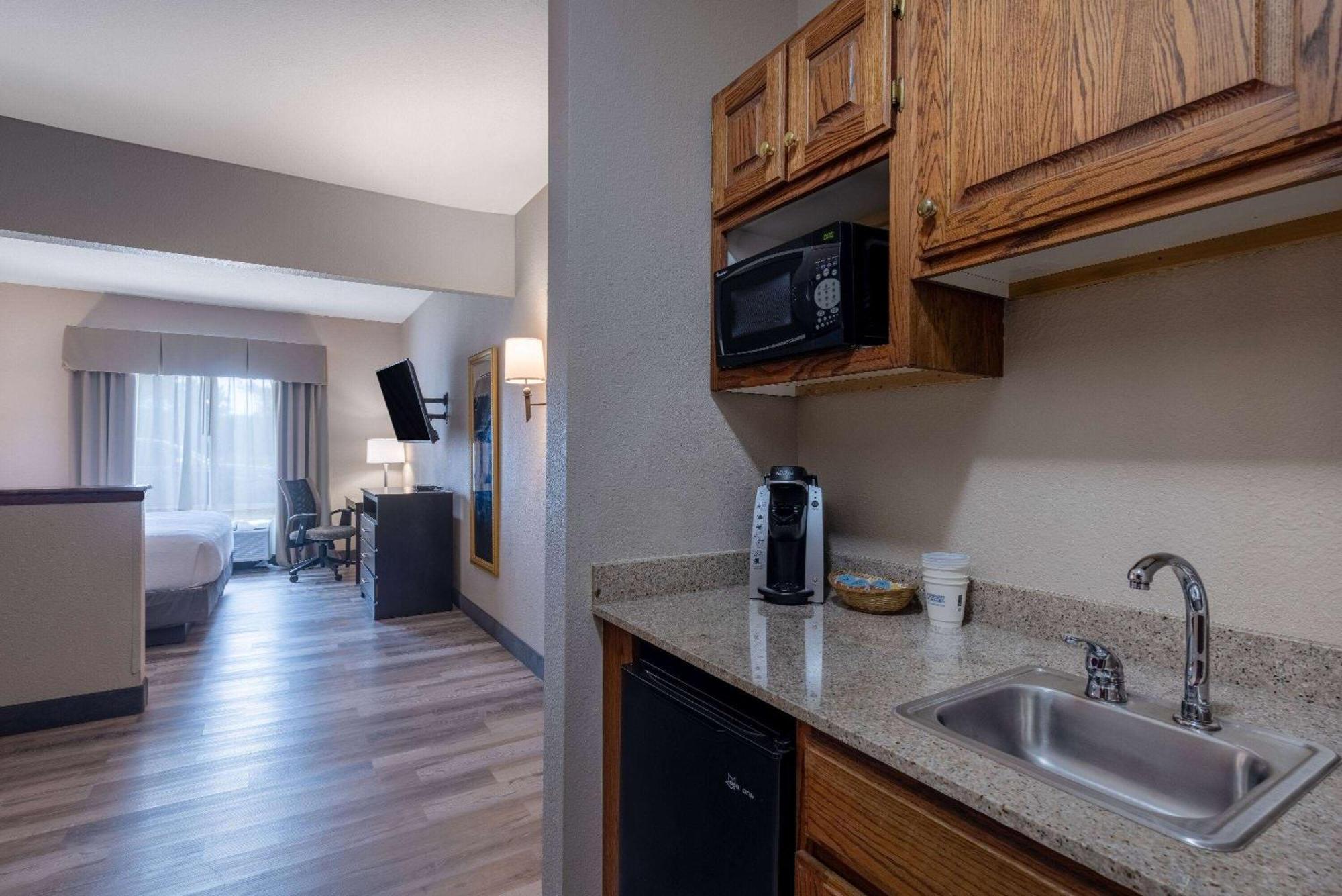 Baymont By Wyndham Kirksville University Area Экстерьер фото