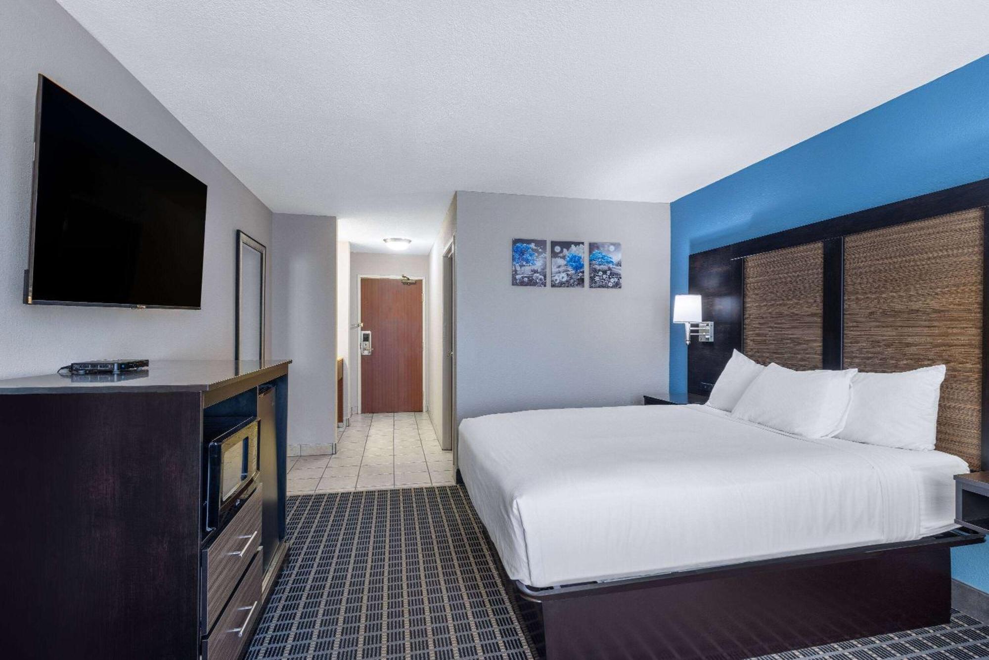 Baymont By Wyndham Kirksville University Area Экстерьер фото